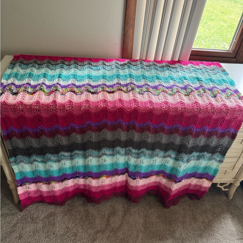 Colorful Striped Crochet‎ Blanket Afghan Waves pattern 54”x48”